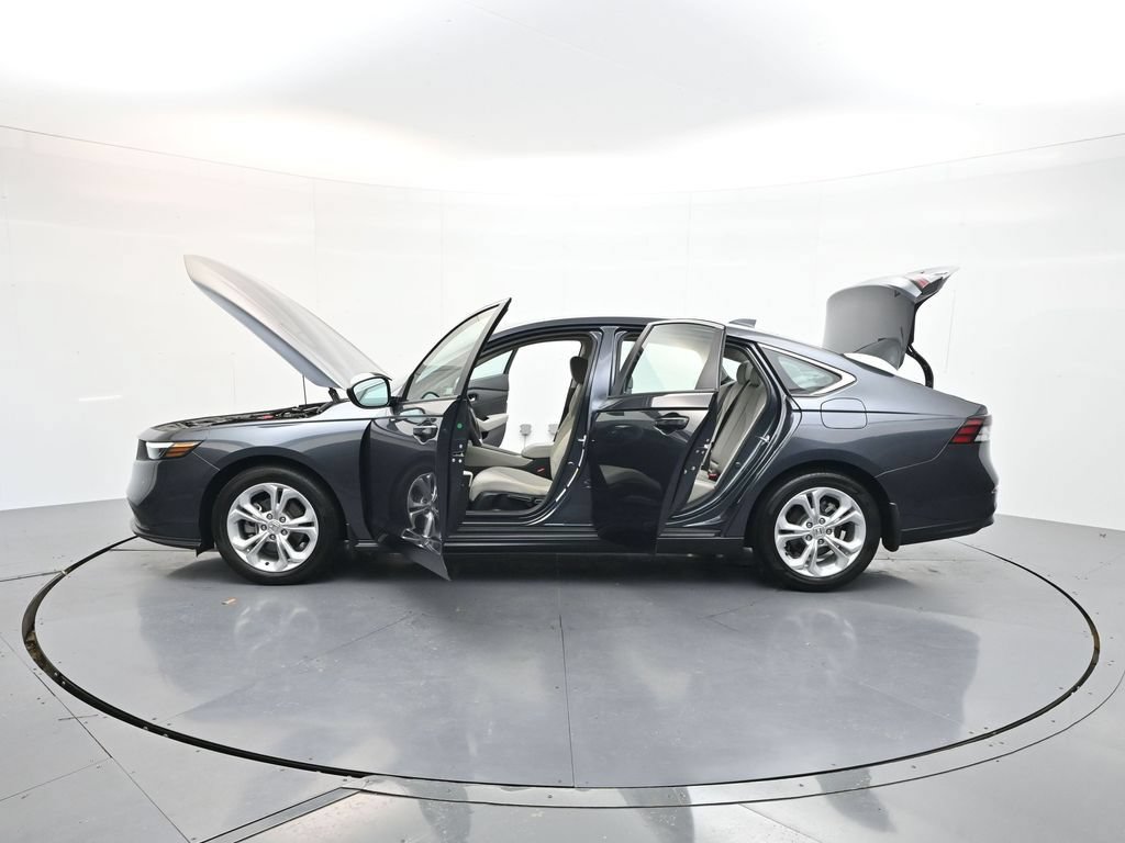 Used 2023 Honda Accord LX image 34