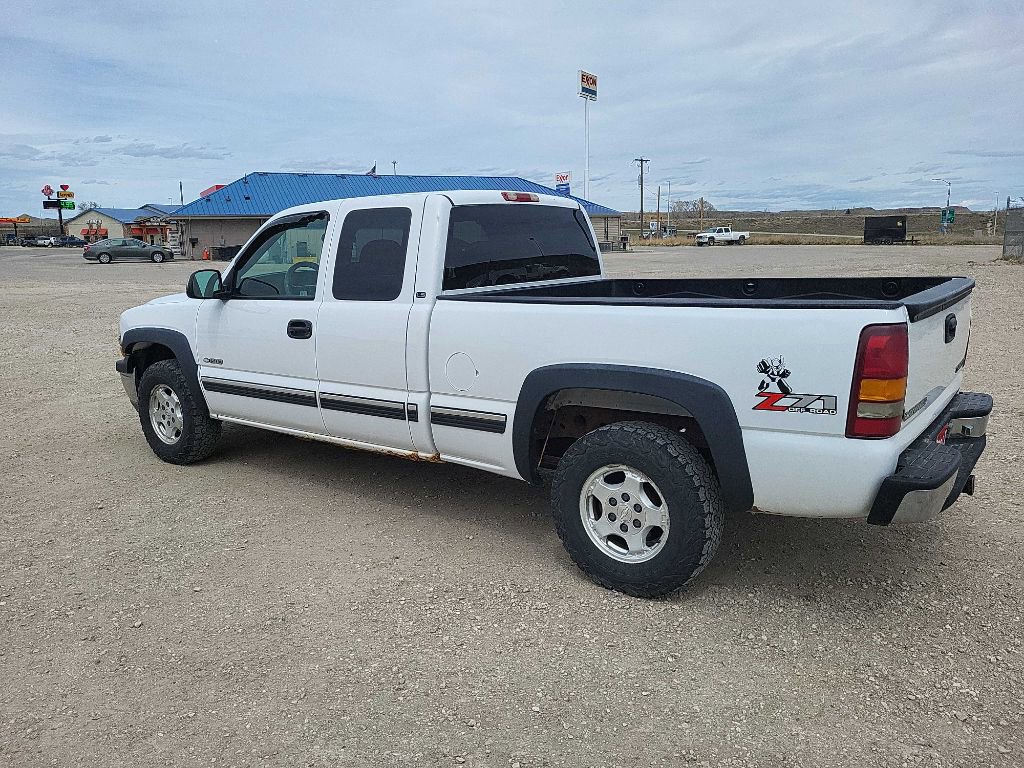 Used 2001 Chevrolet Silverado 1500 LS w/ Off-Road Chassis Pkg AWD/4WD image 1