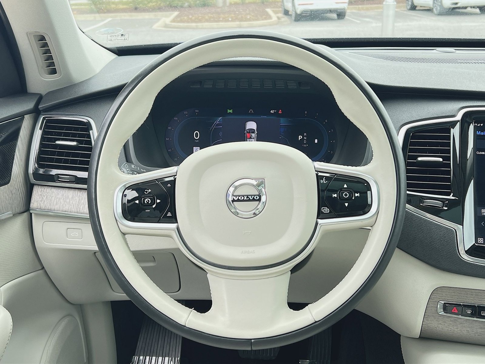 Used 2023 Volvo XC90 B6 Plus w/ Protection Package Premier image 16