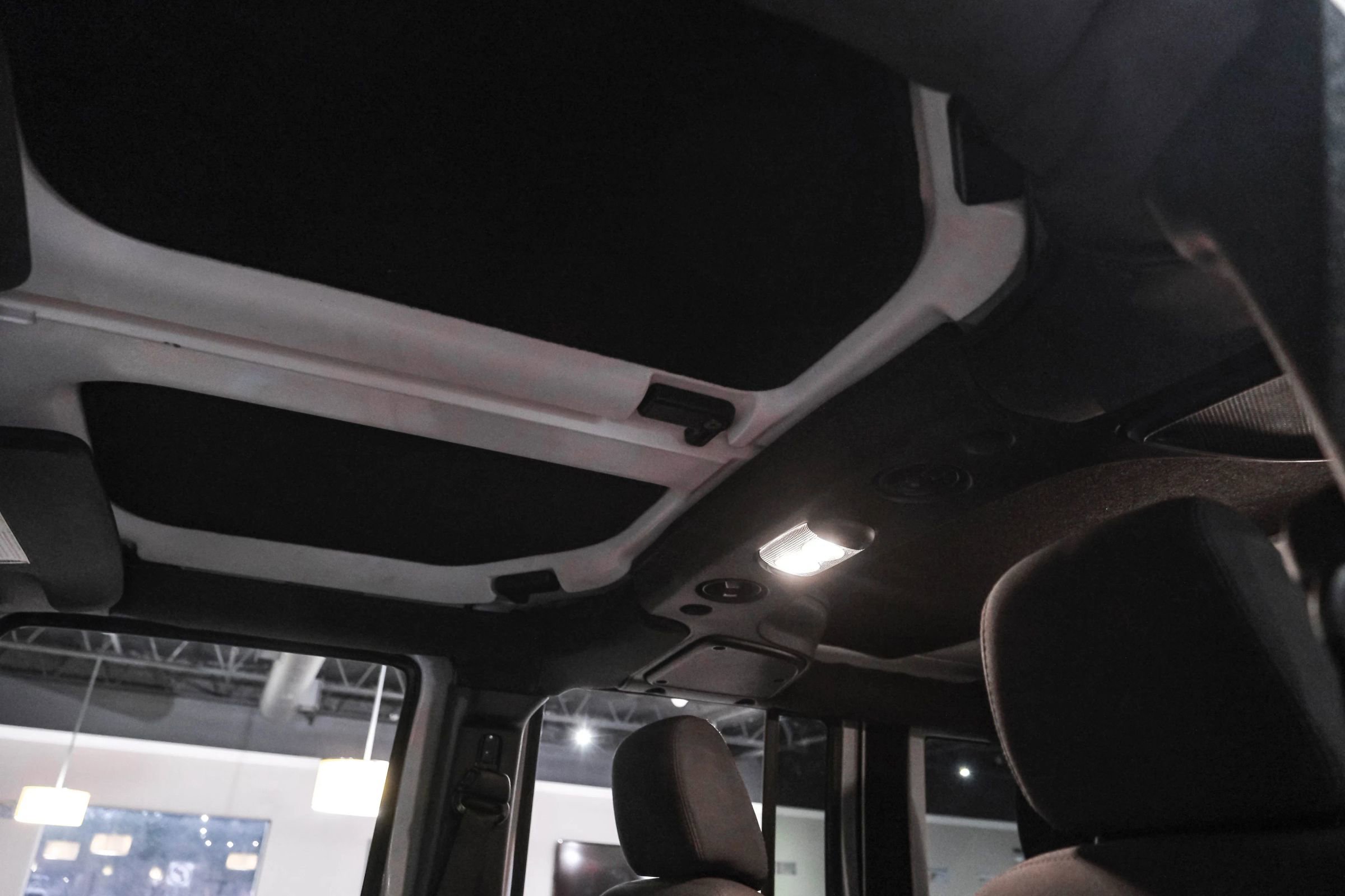 Used 2018 Jeep Wrangler Unlimited Sport S image 26