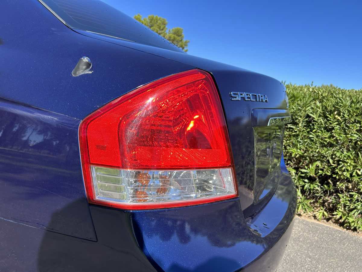 Used 2009 Kia Spectra EX image 9