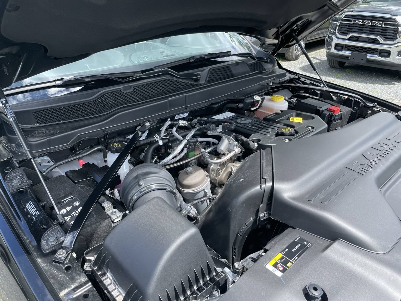 New 2026 RAM 3500 Limited AWD/4WD image 26