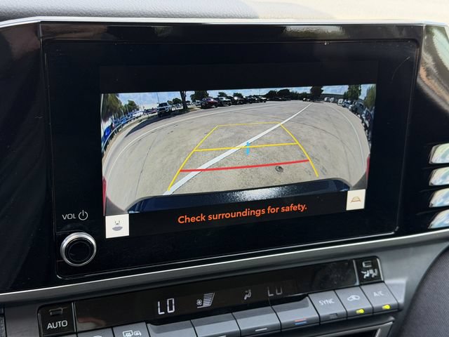 Used 2025 Toyota Camry LE FWD image 17