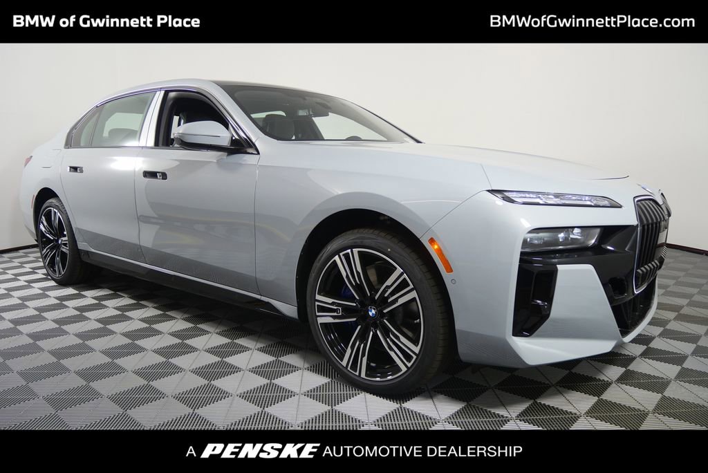 New 2025 BMW 740i w/ Executive Package