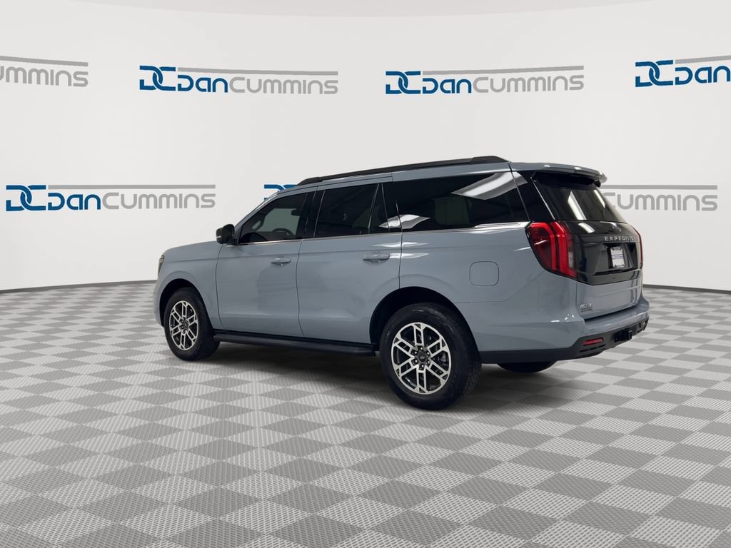 Used 2026 Ford Expedition Active AWD/4WD image 6