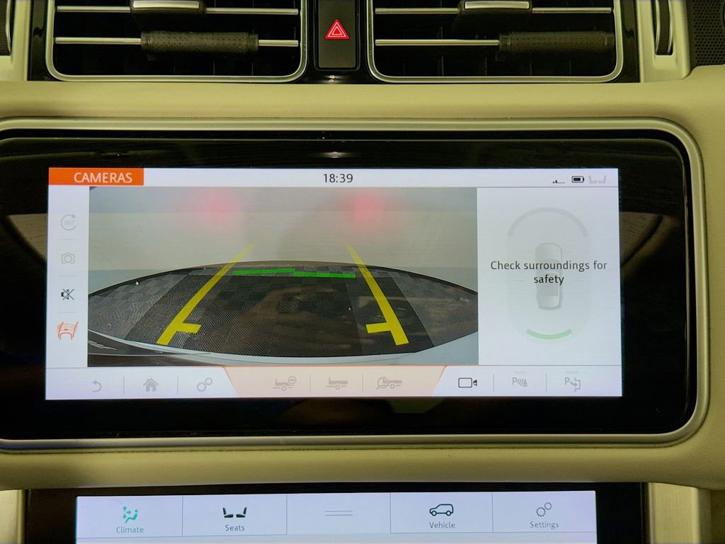 Used 2018 Land Rover Range Rover Long Wheelbase Autobiography image 14