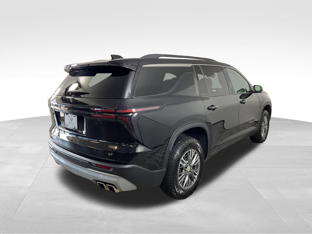 Used 2024 Chevrolet Traverse LT AWD/4WD image 9