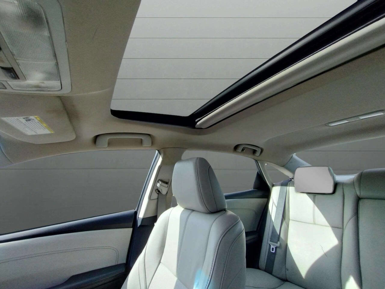 Used 2018 Toyota Avalon Limited w/ All Weather Liner Package image 36