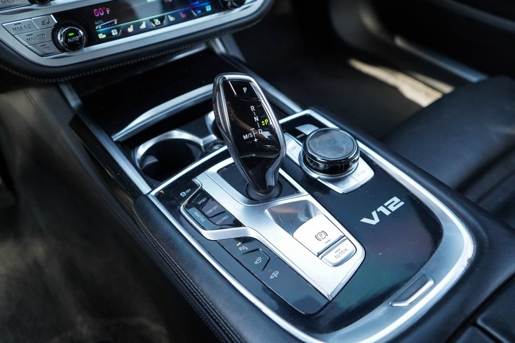 Used 2019 BMW M760i xDrive w/ Luxury Rear Seating Package AWD/4WD image 37