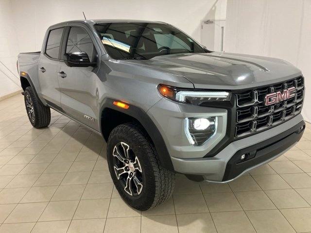 Used 2024 GMC Canyon AT4 w/ Technology Package image 7