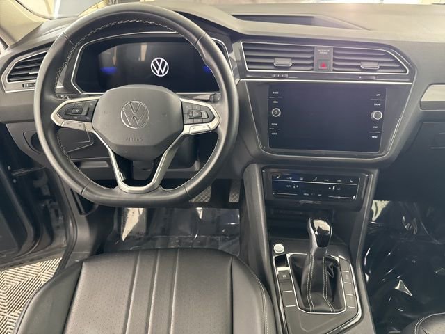 Used 2024 Volkswagen Tiguan SE image 31