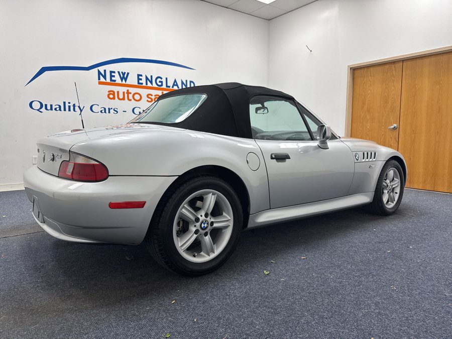 Used 2000 BMW Z3 2.5i RWD image 9