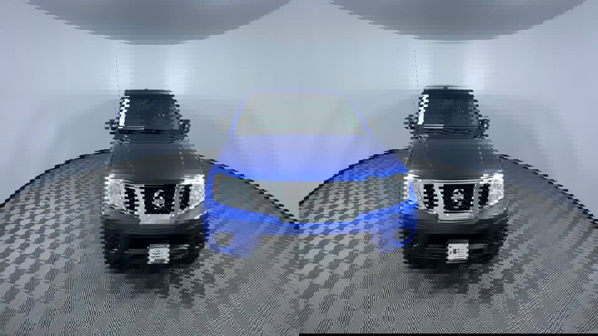 Used 2013 Nissan Frontier SV image 3