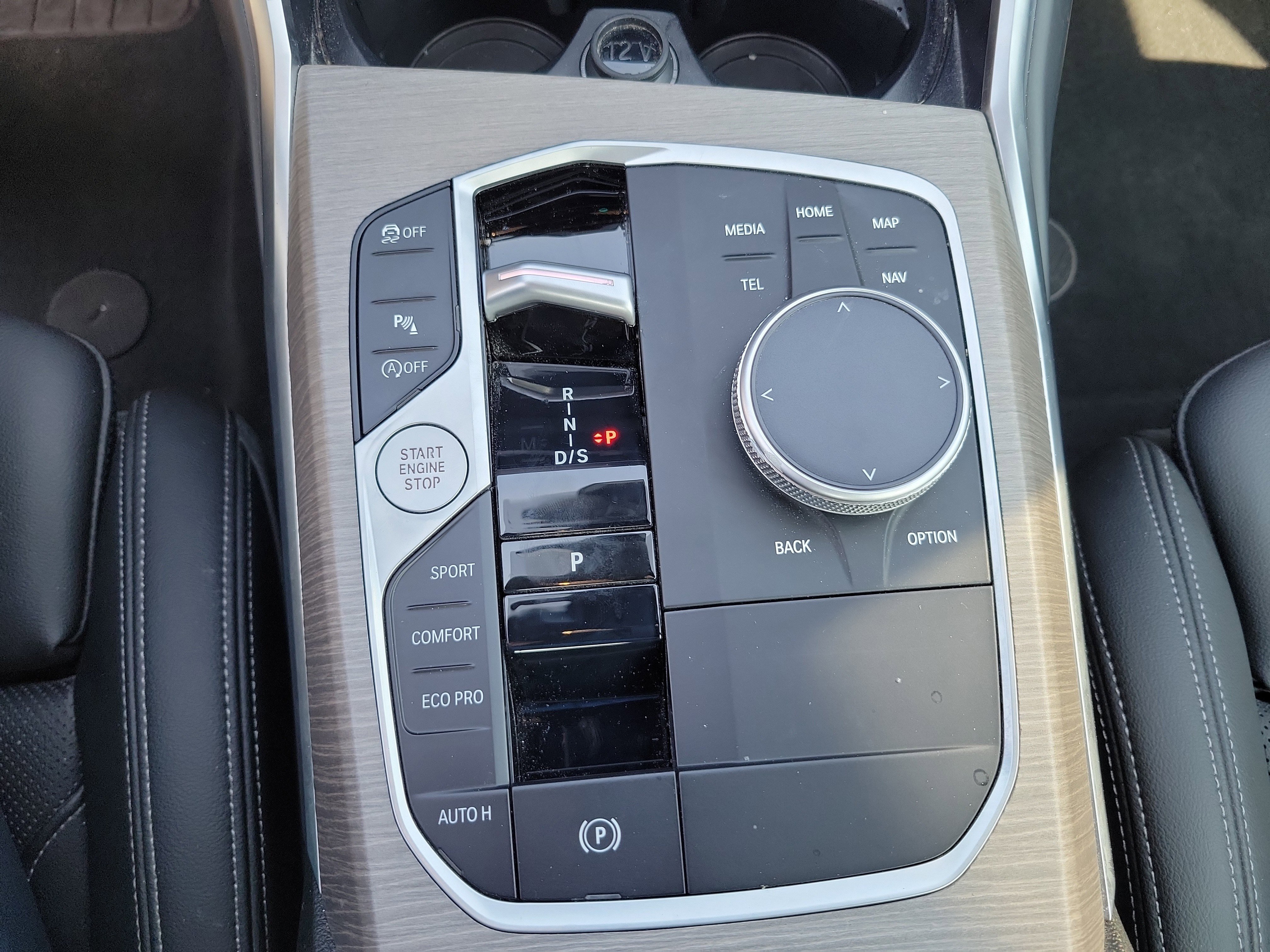Used 2025 BMW 330i Sedan image 12