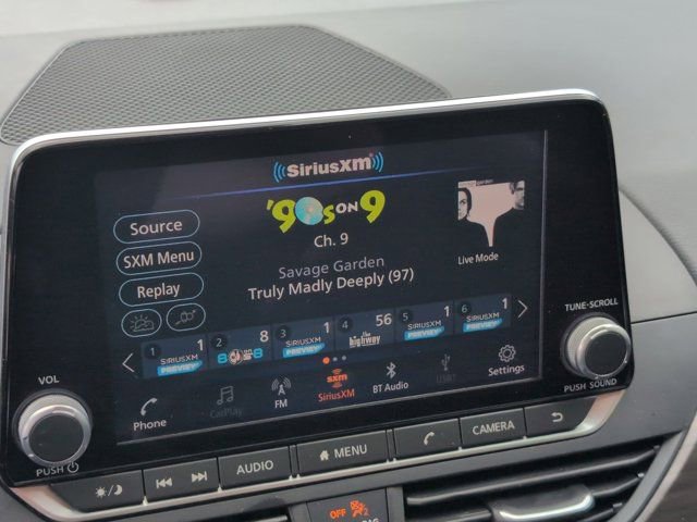 Used 2025 Nissan Altima 2.5 SV FWD image 18