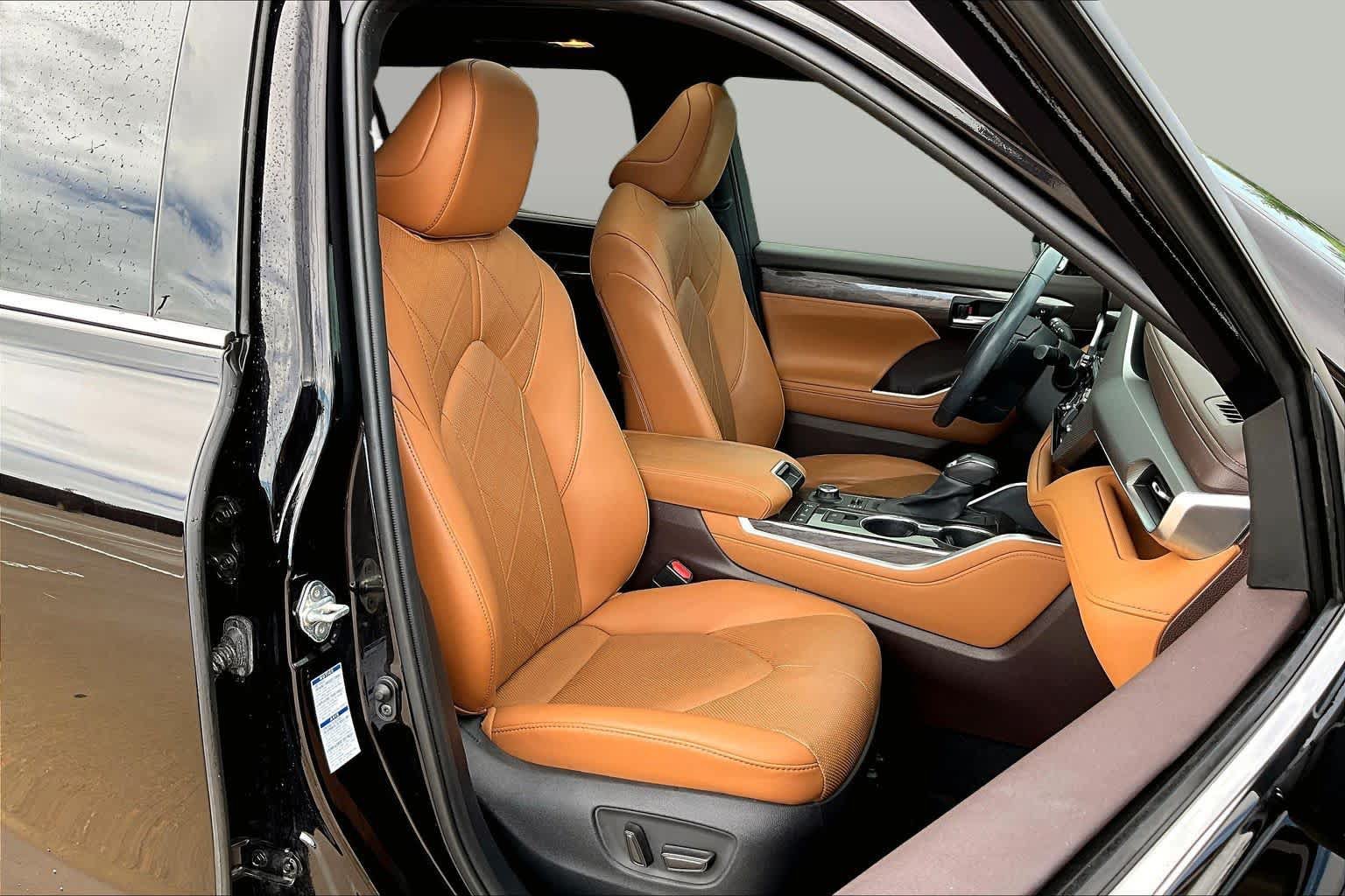Used 2020 Toyota Highlander Platinum AWD/4WD image 9