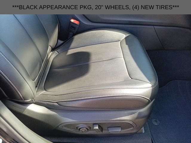 Used 2023 Jeep Grand Cherokee Limited w/ Black Appearance Package AWD/4WD image 30