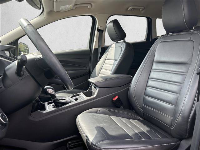 Used 2019 Ford Escape Titanium AWD/4WD image 21