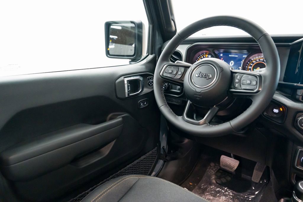 New 2026 Jeep Gladiator Sport AWD/4WD image 11