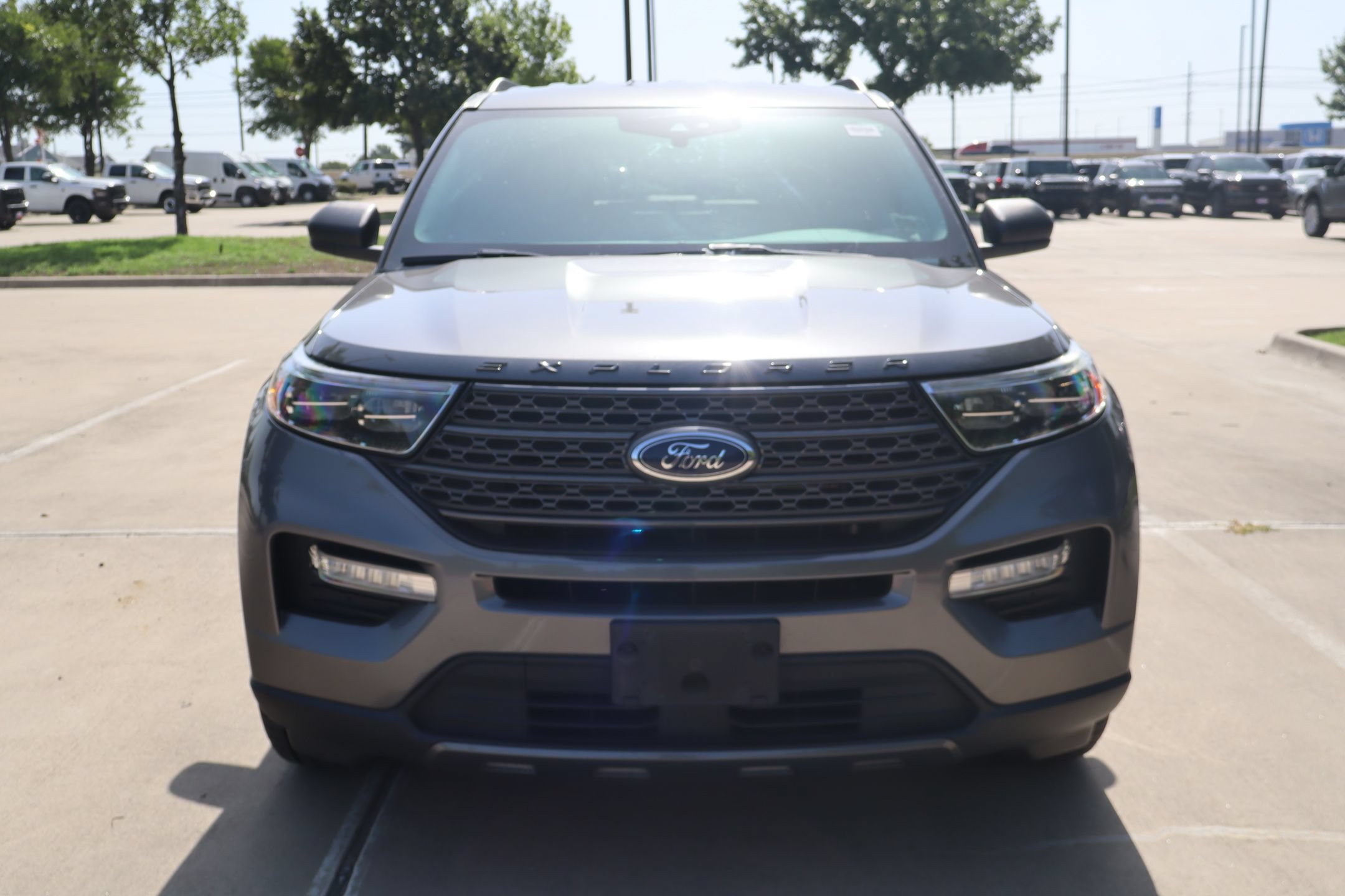 Certified 2021 Ford Explorer XLT w/ Equipment Group 202A RWD image 9