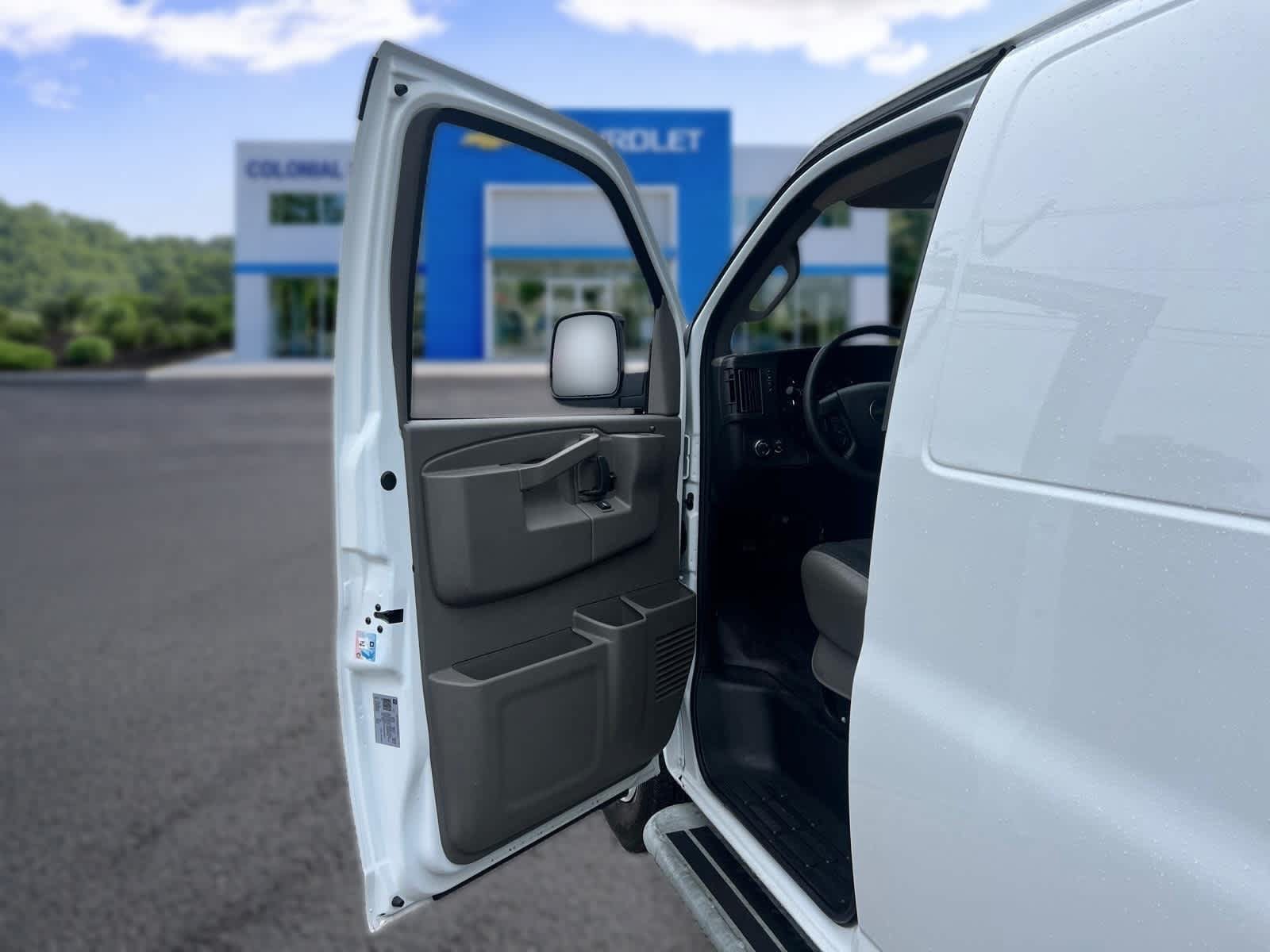 Certified 2025 Chevrolet Express 2500 w/ Driver Convenience Package RWD image 15