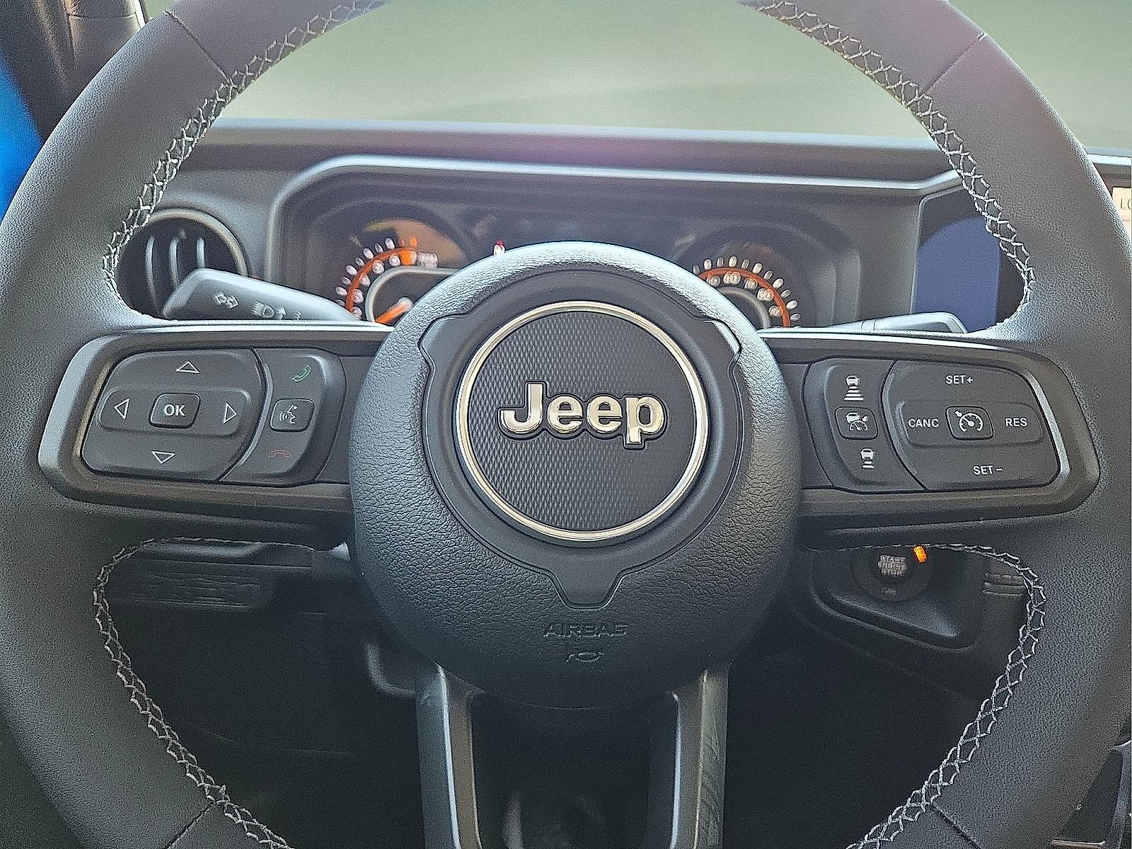 New 2025 Jeep Gladiator Mojave w/ Steel Bumper Group image 24