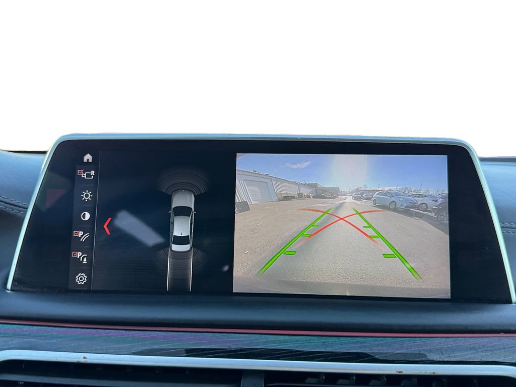 Used 2018 BMW 750i xDrive image 15