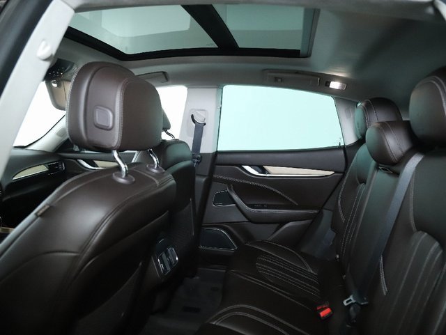 Used 2018 Maserati Levante S GranLusso image 15