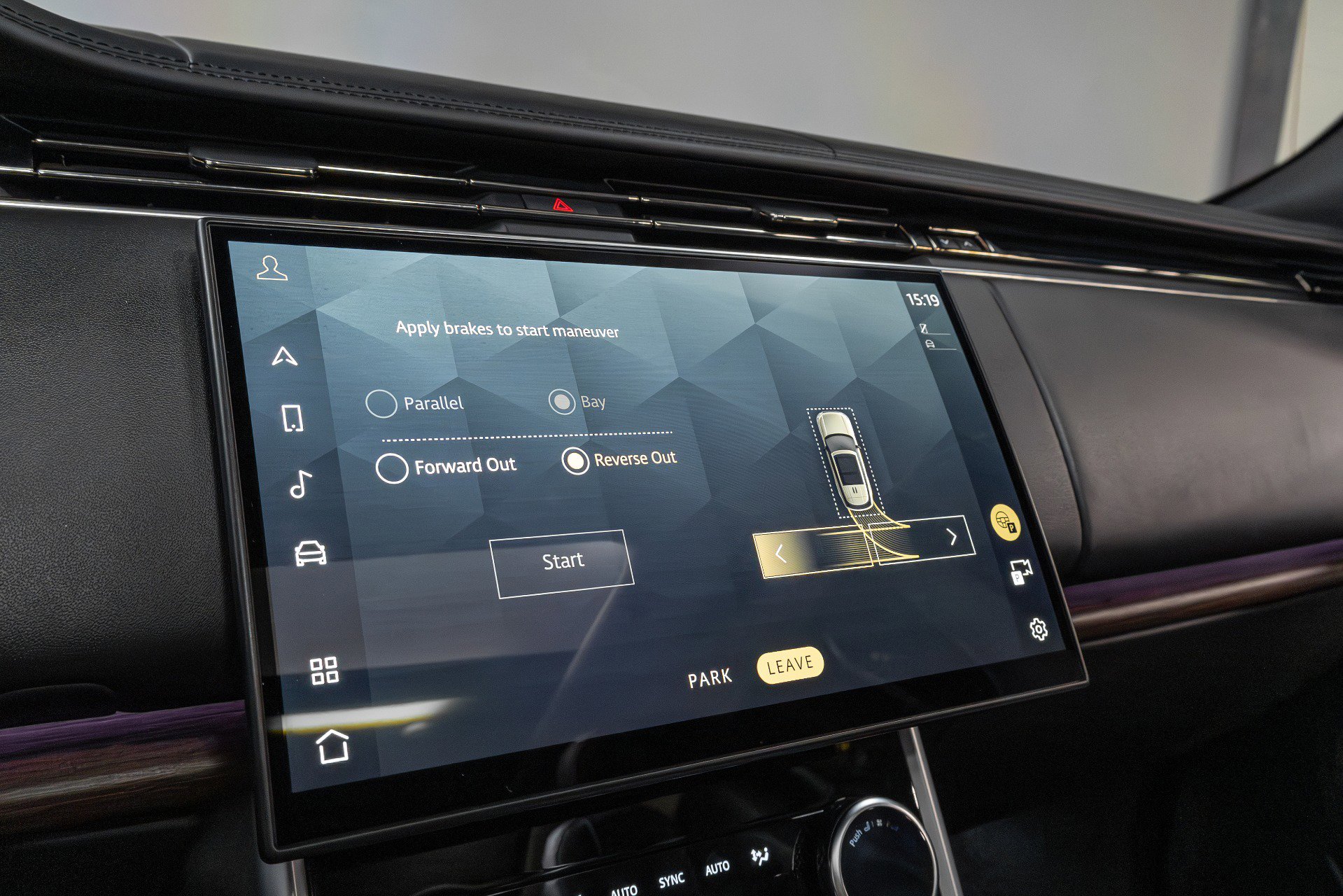 Used 2023 Land Rover Range Rover Long Wheelbase Autobiography image 53