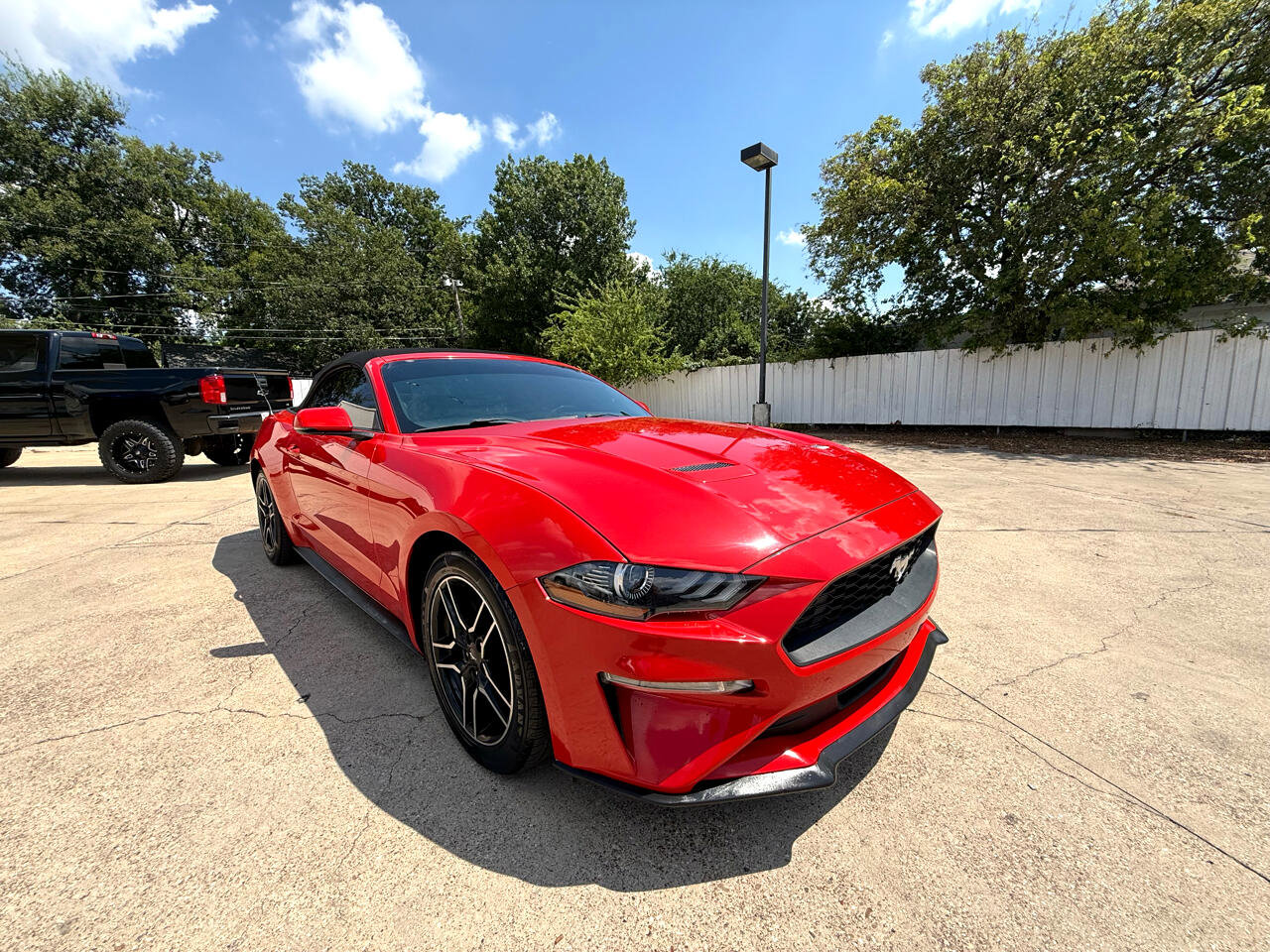 Used 2020 Ford Mustang Premium image 8