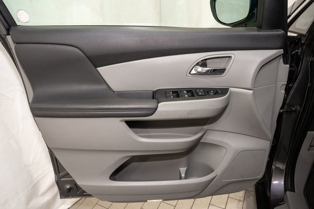 Used 2015 Honda Odyssey EX image 10