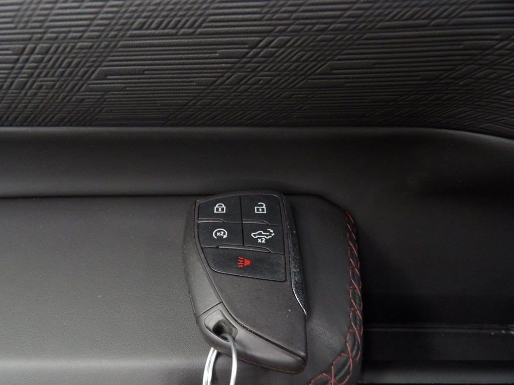 Used 2025 GMC Sierra 2500 AT4X image 63