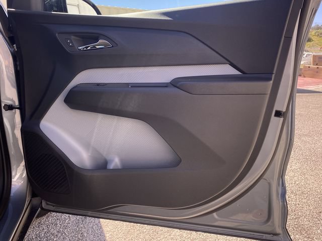 New 2027 Chevrolet Bolt RS w/ Technology Package FWD image 39