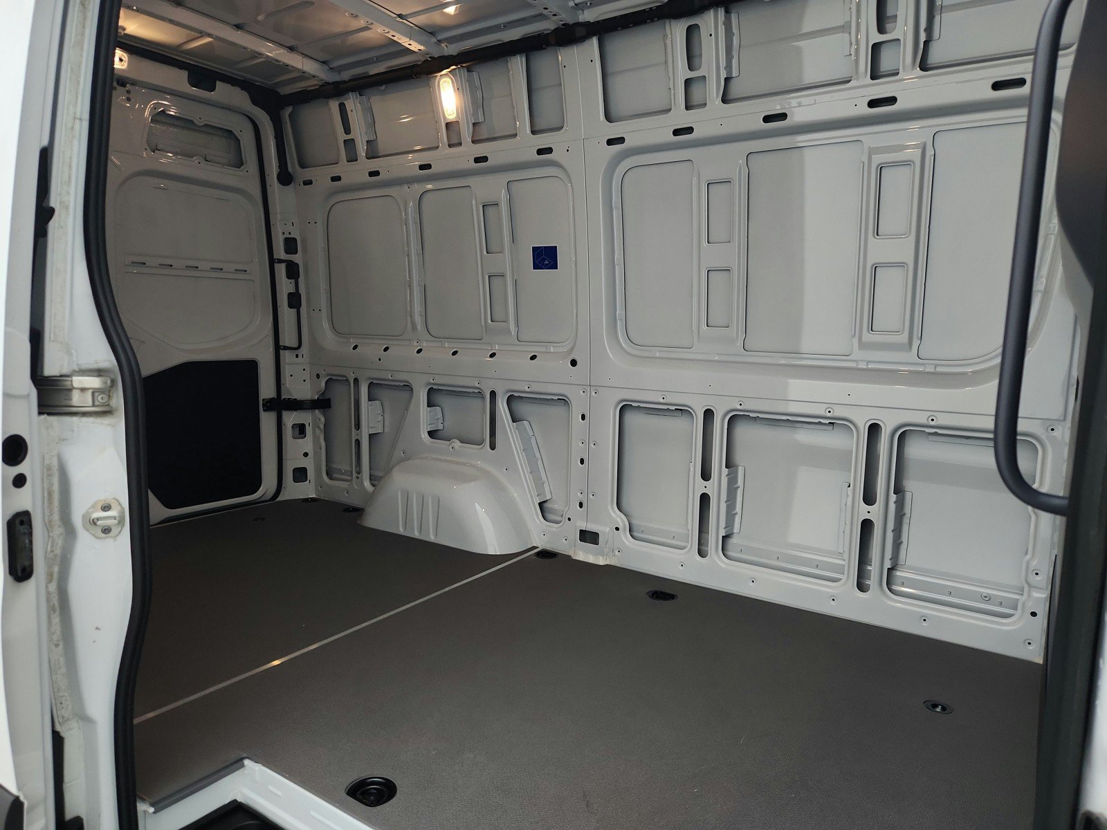 New 2025 Mercedes-Benz Sprinter 2500 image 15