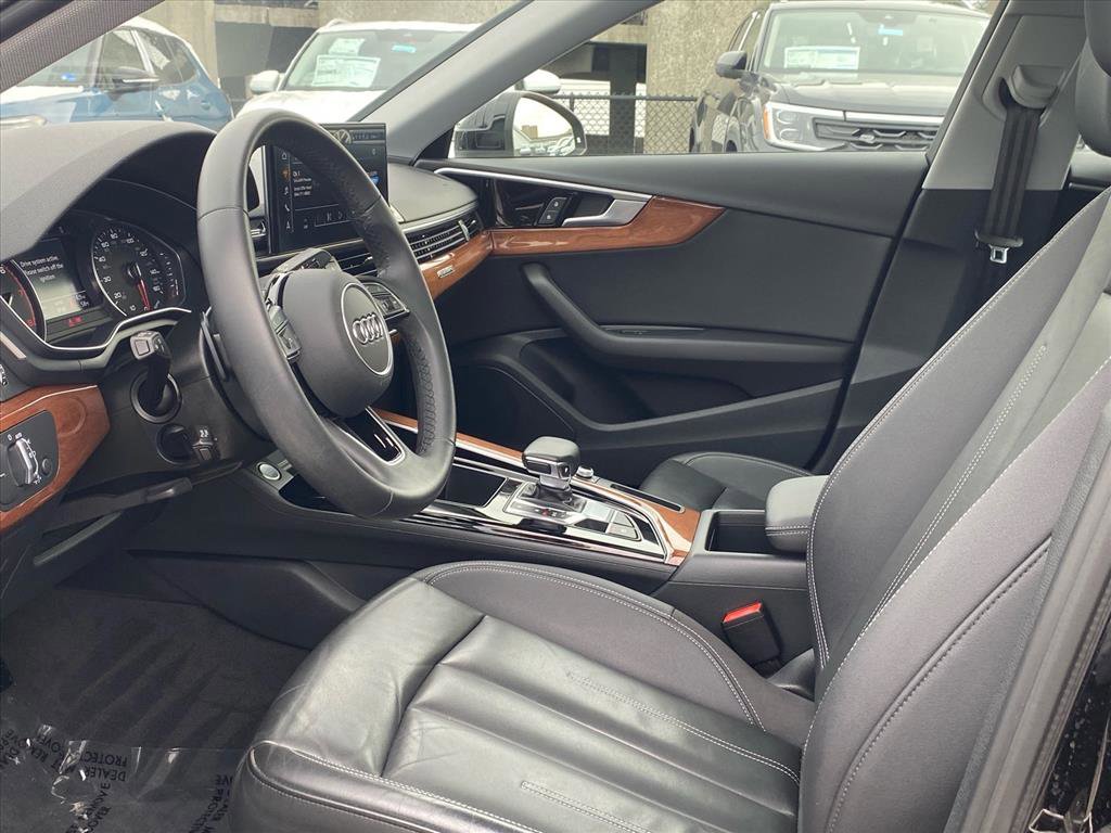 Used 2023 Audi A4 2.0T Premium w/ Convenience Package image 13