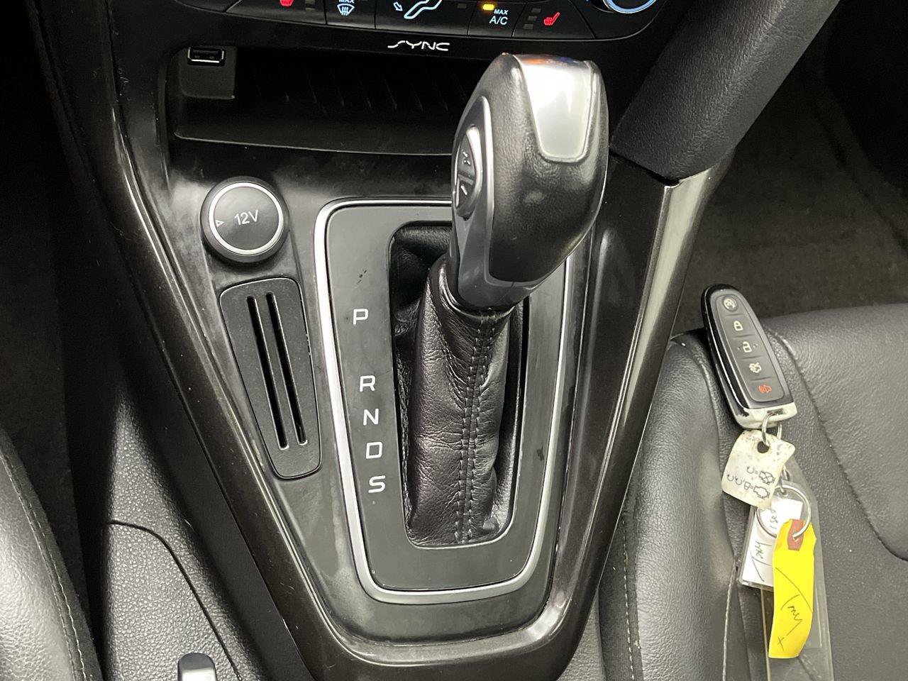 Used 2015 Ford Focus Titanium FWD image 26