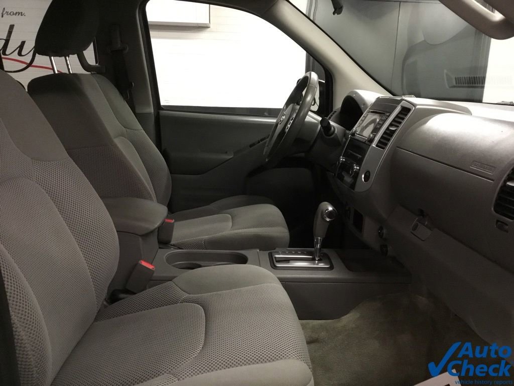 Used 2017 Nissan Frontier SV image 42