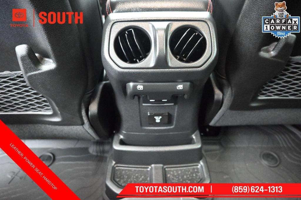 Used 2026 Jeep Wrangler Unlimited Rubicon AWD/4WD image 23