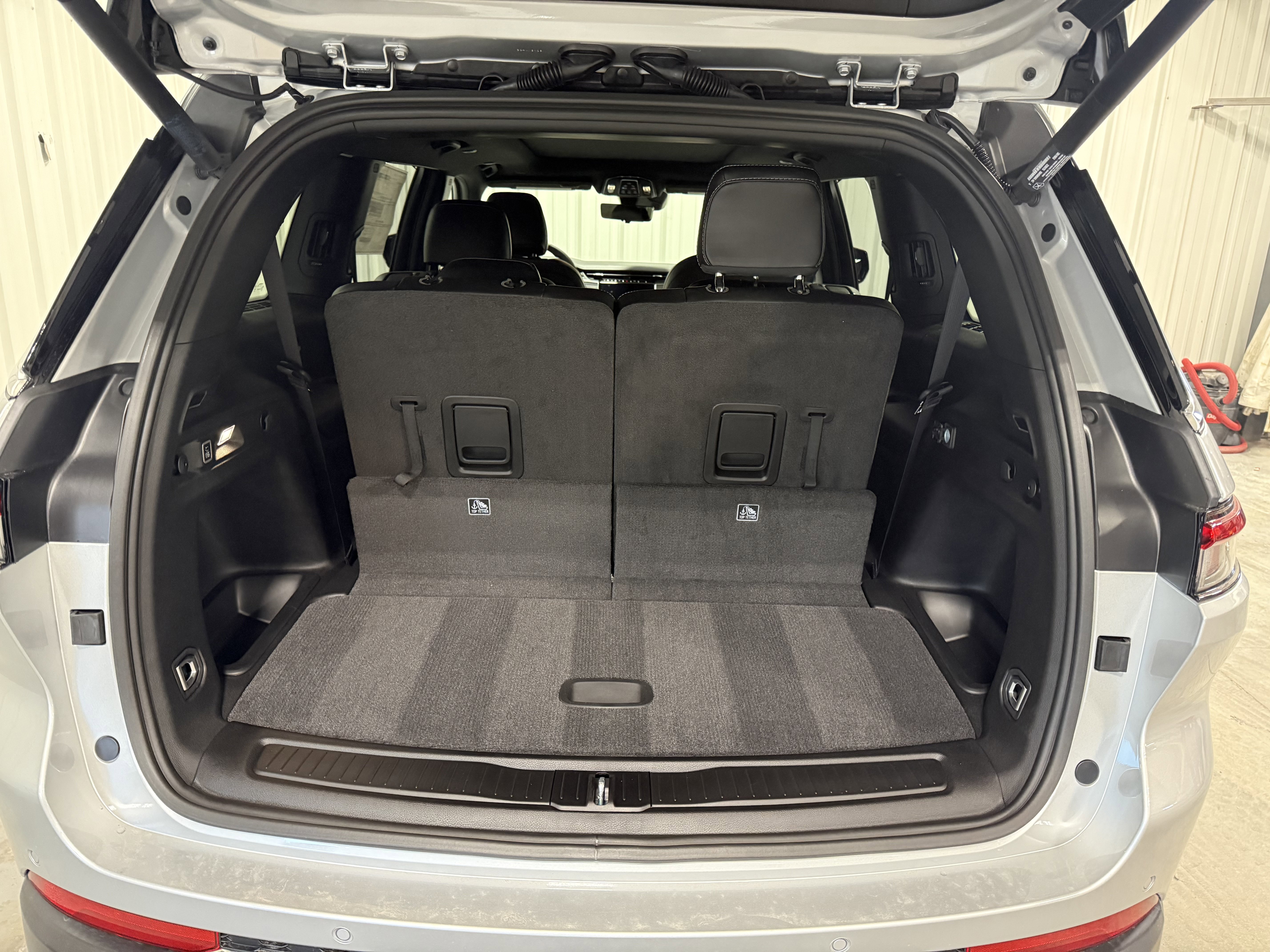 New 2025 Jeep Grand Cherokee L Limited image 7