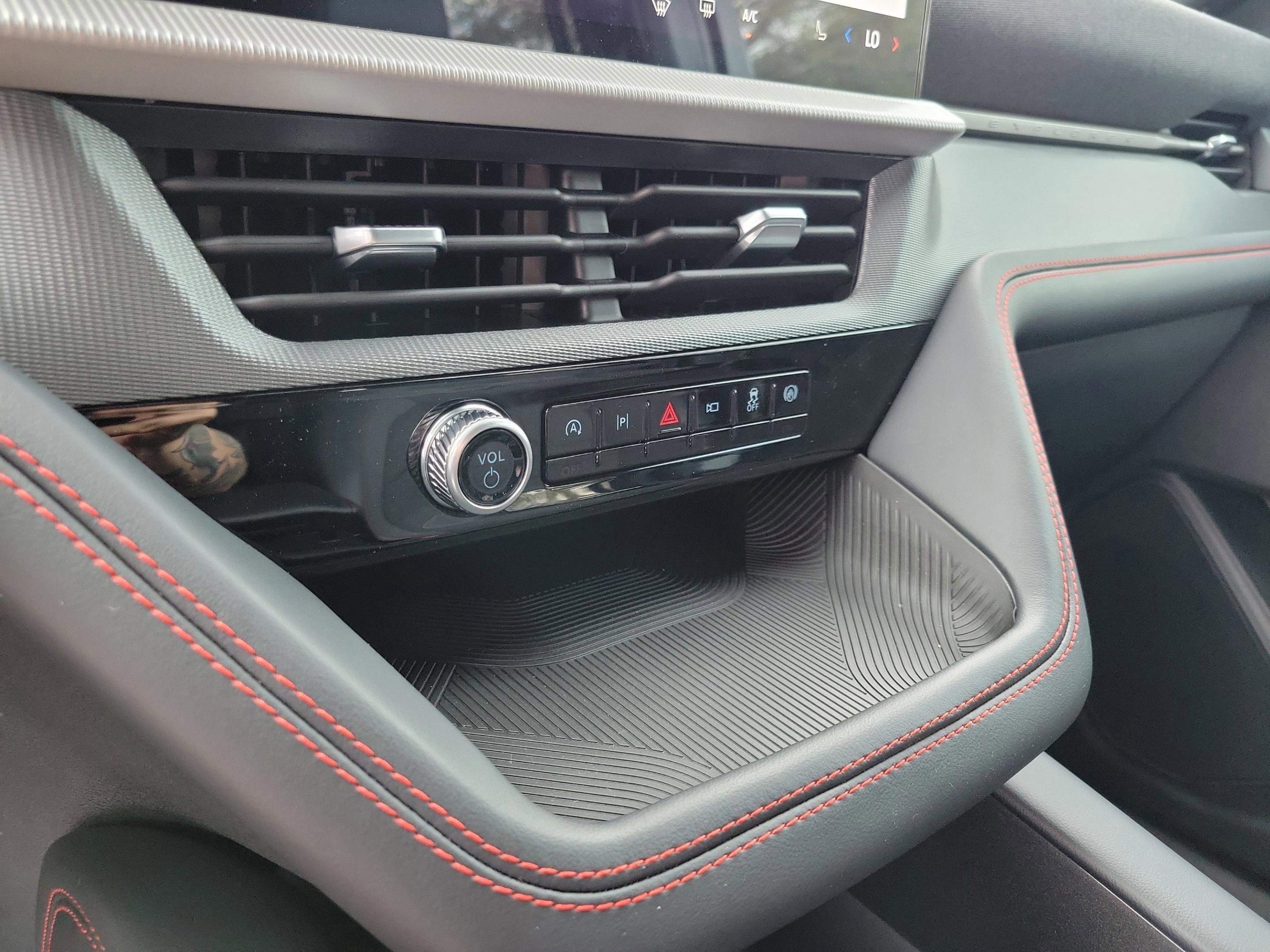 New 2026 Ford Explorer ST-Line RWD image 18