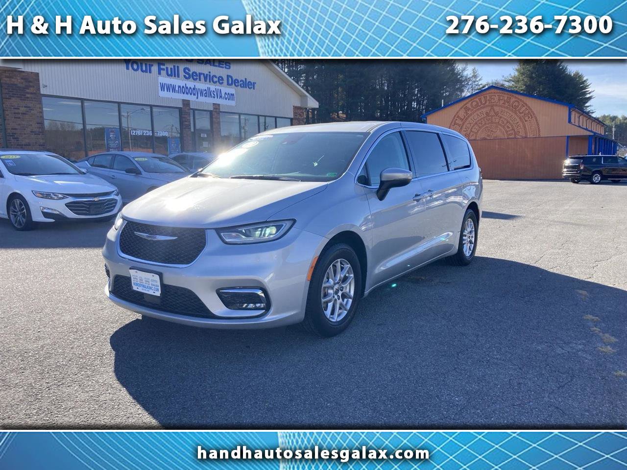 Used 2023 Chrysler Pacifica Touring-L