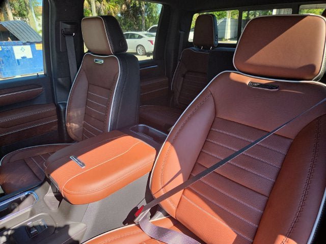 New 2026 GMC Sierra 3500 Denali Ultimate AWD/4WD image 17