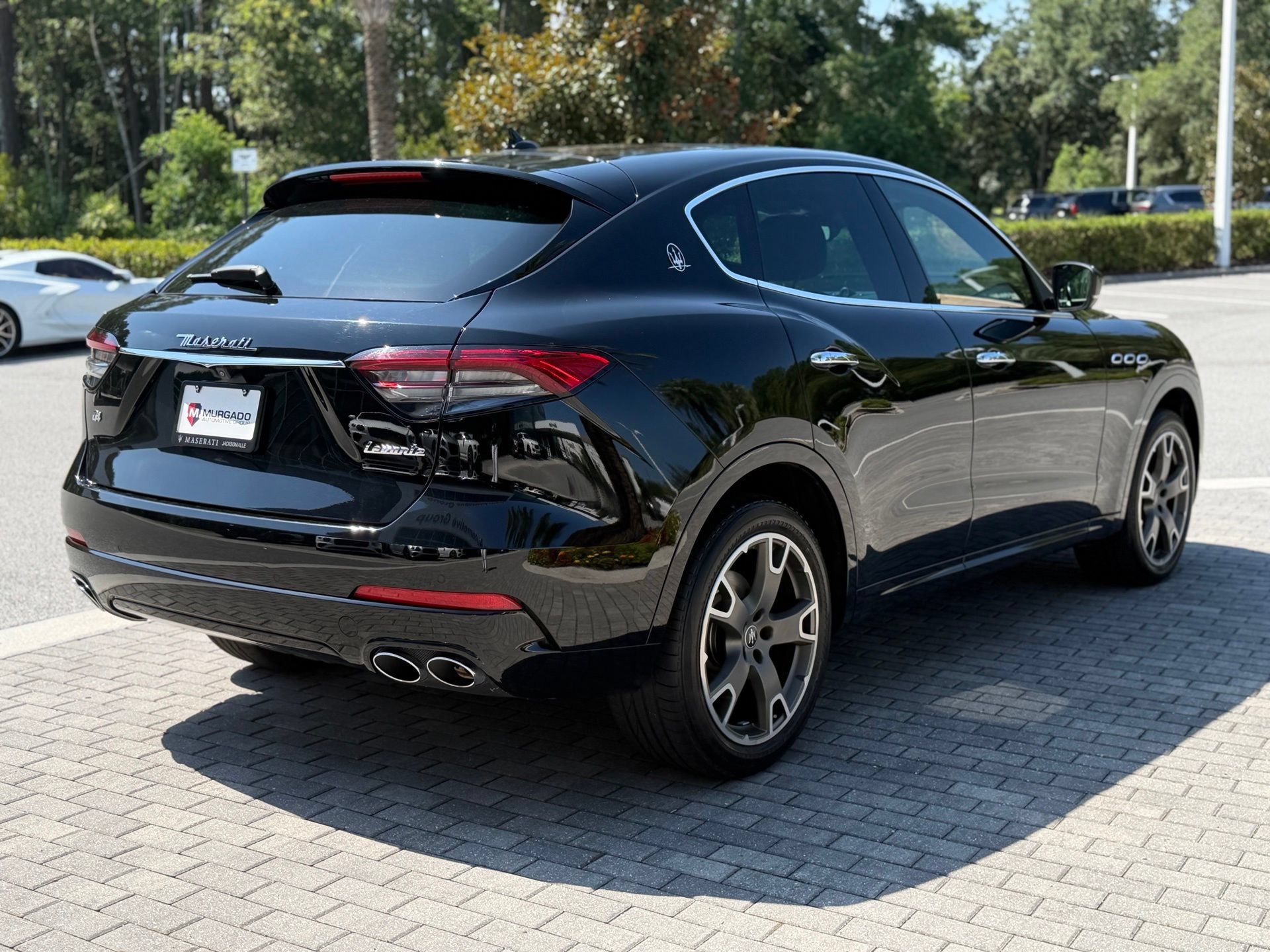 Used 2021 Maserati Levante AWD/4WD image 13