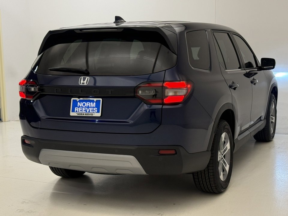 New 2025 Honda Pilot EX-L image 5