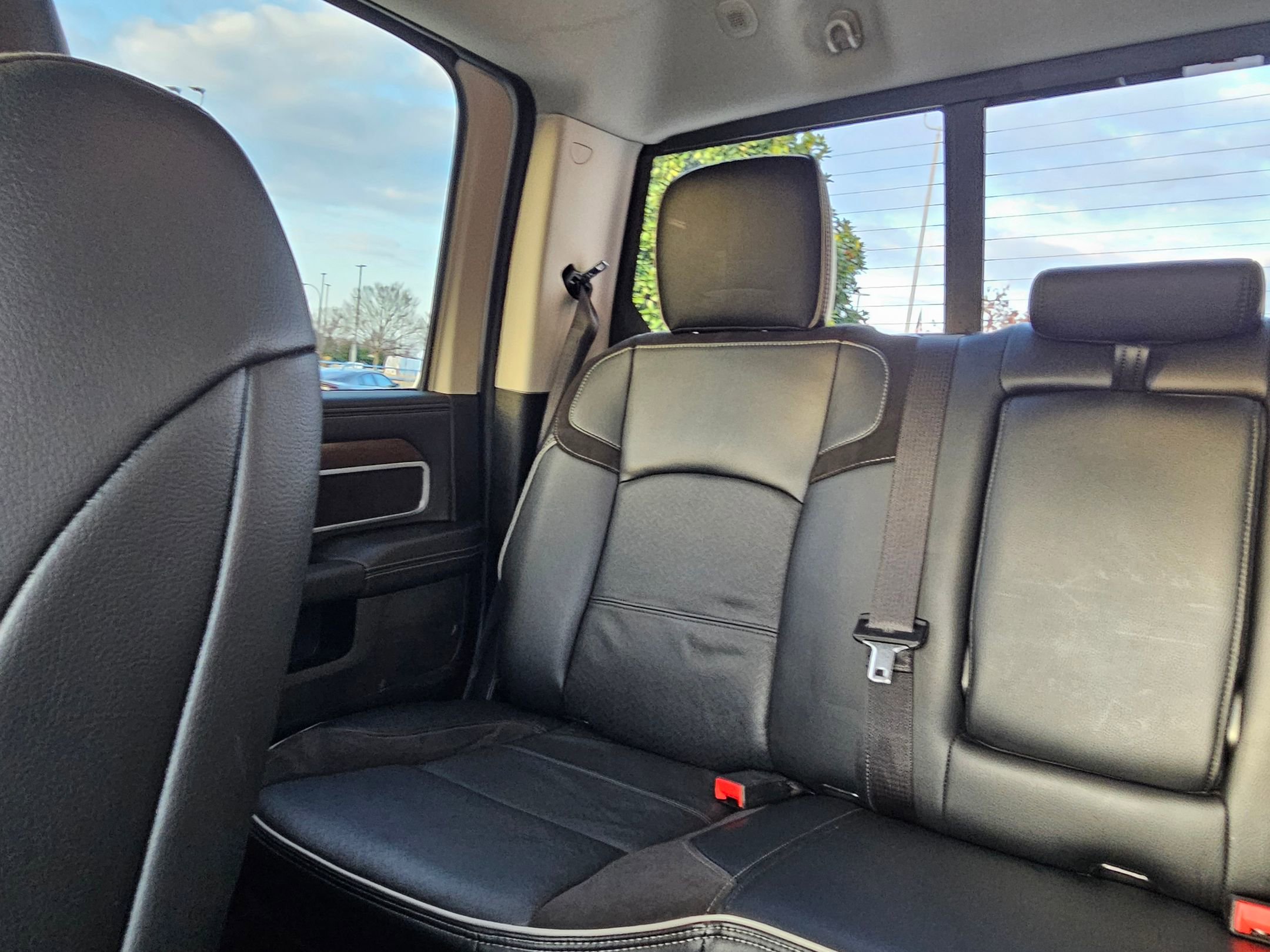 Used 2024 RAM 2500 Laramie image 24