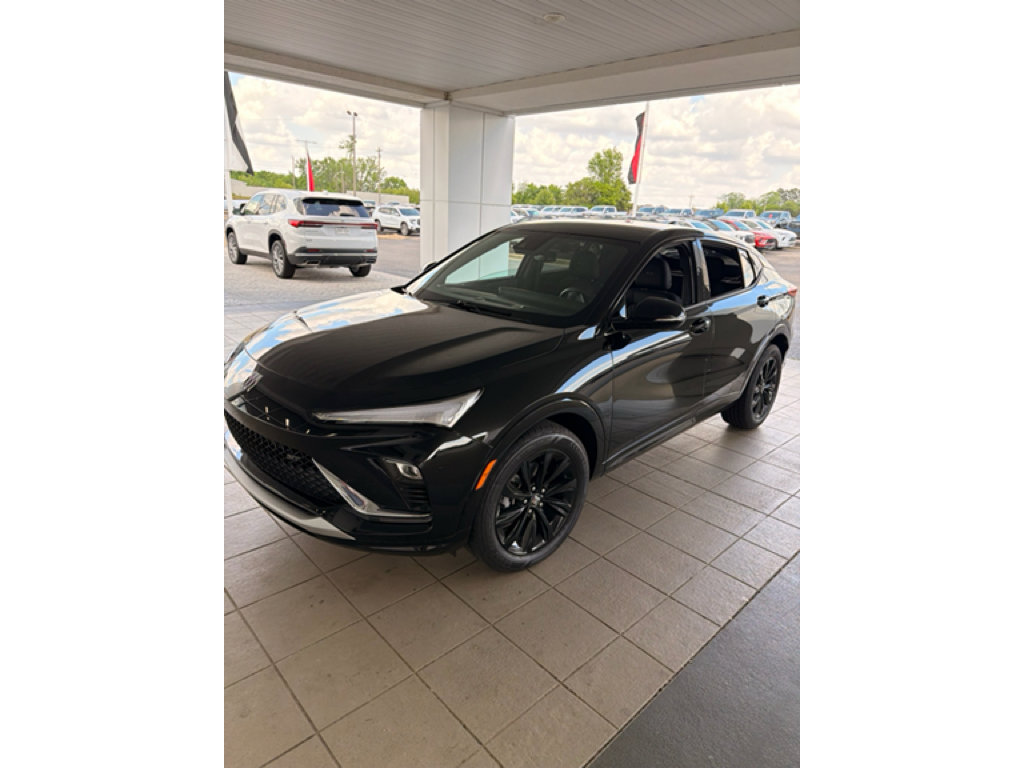 Used 2024 Buick Envista Sport Touring w/ Convenience I Package image 2