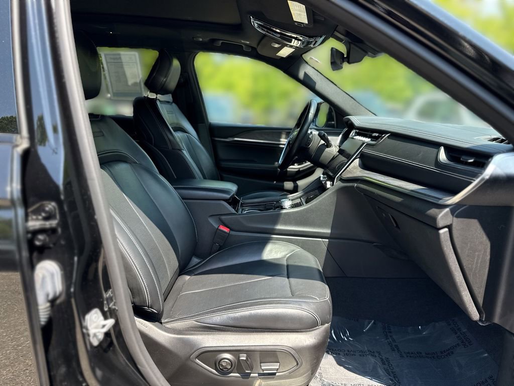 Used 2021 Jeep Grand Cherokee L Overland AWD/4WD image 25