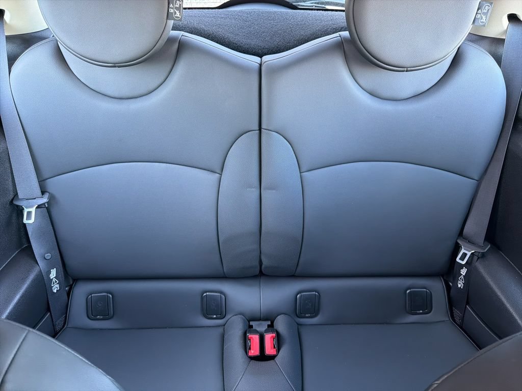 Used 2011 MINI Cooper Hardtop FWD image 18