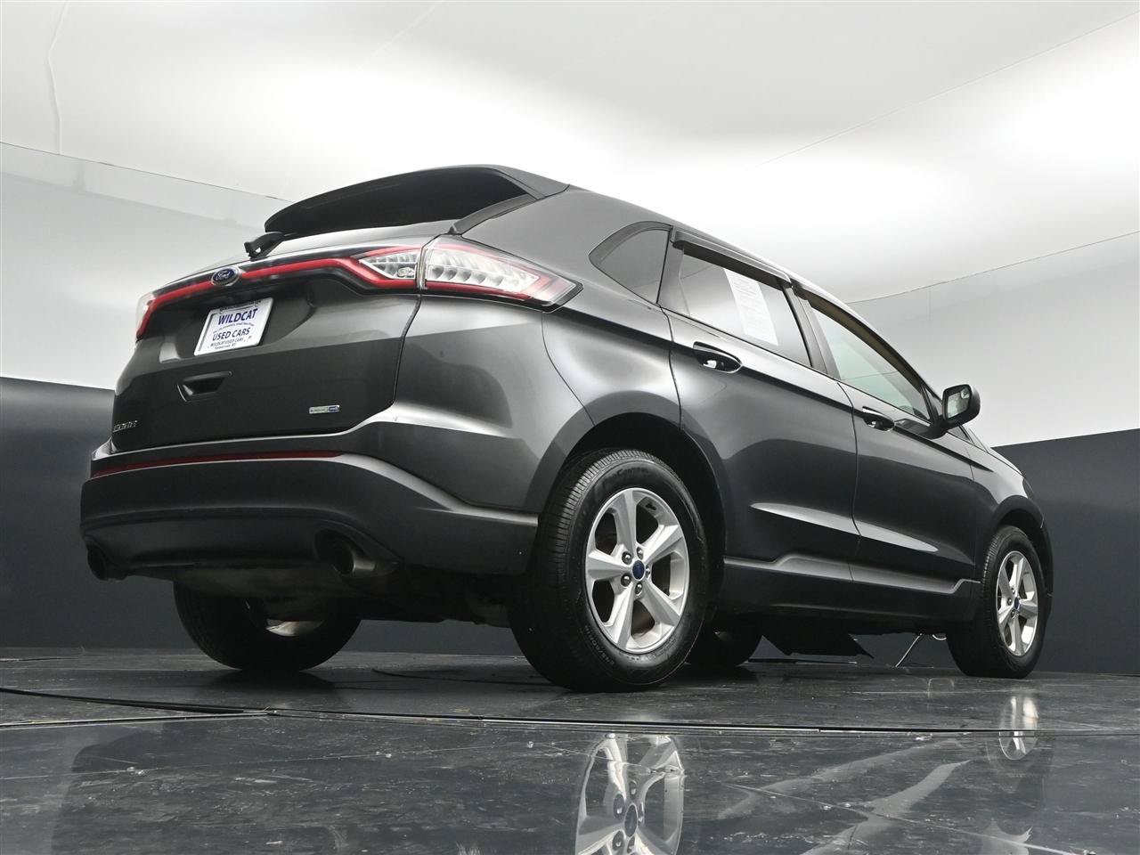 Used 2016 Ford Edge SE AWD/4WD image 32
