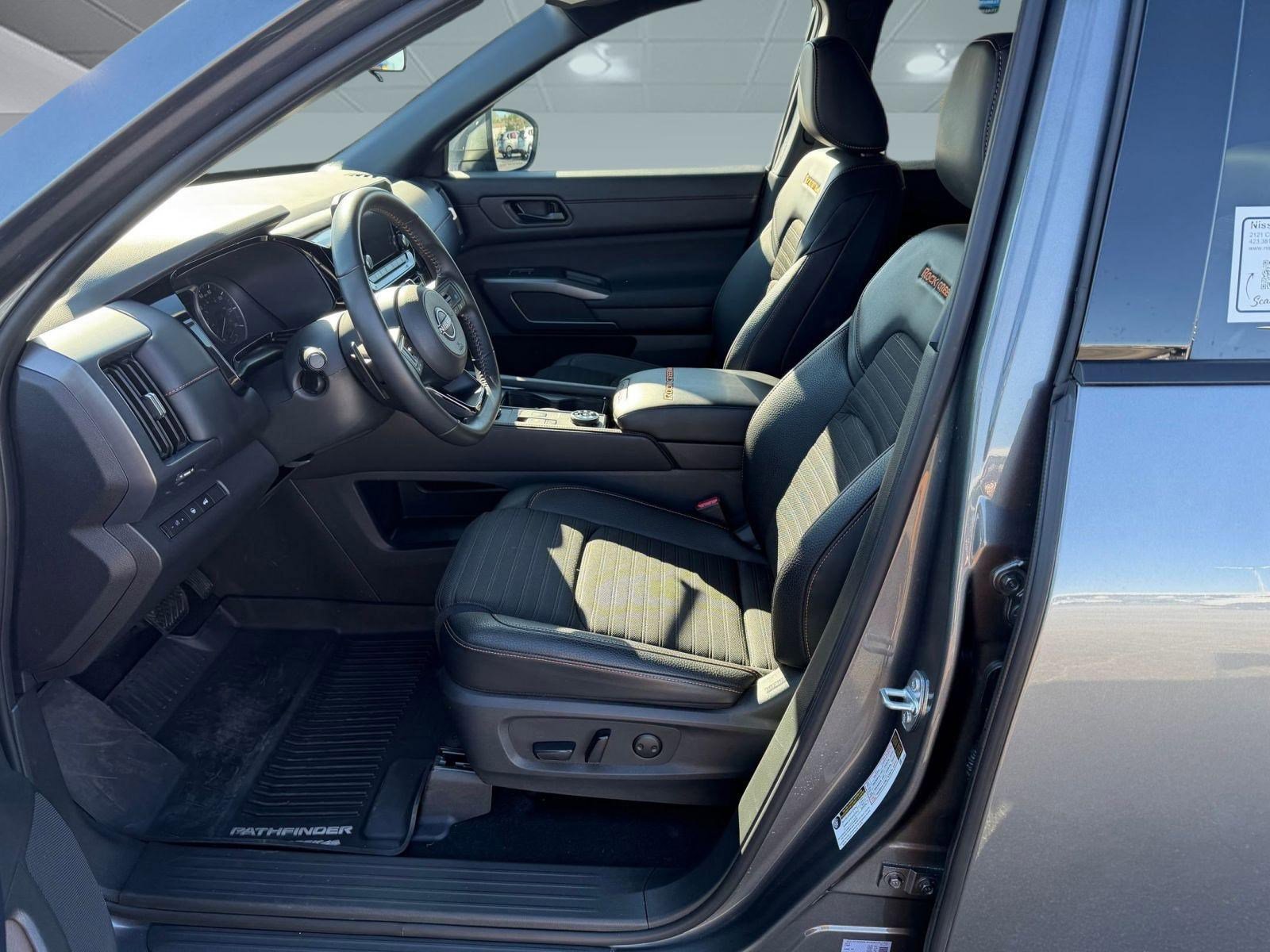 Certified 2025 Nissan Pathfinder Rock Creek image 5